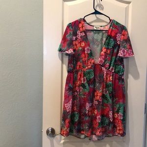 Show me your MuMu Hawaiian dress!